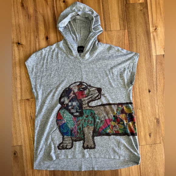 inook Tops - Inoah hooded, short sleeve artsy sweater size small S dachshund, dog Art